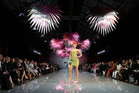 En esta propuesta pudimos apreciar colores muy de temporada.