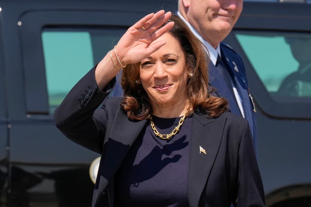 Dónde y cuándo podrás escuchar la entrevista de Kamala Harris con Univision, la primera con un medio en español desde su nominación