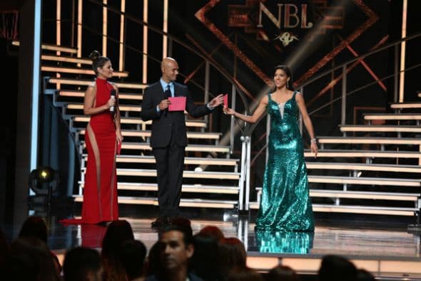 Ahora sí que todas contra todas. ¿Quién ganará? Una semifinal a lo grande con Ale Guzmán, La Arrolladora Banda El Limón y Christian Daniel. Además, animales salvajes y hasta las eliminadas resucitaron. ¿Eres Team Clarissa, Team Nathalia, Team Francisca o Team Catherine?