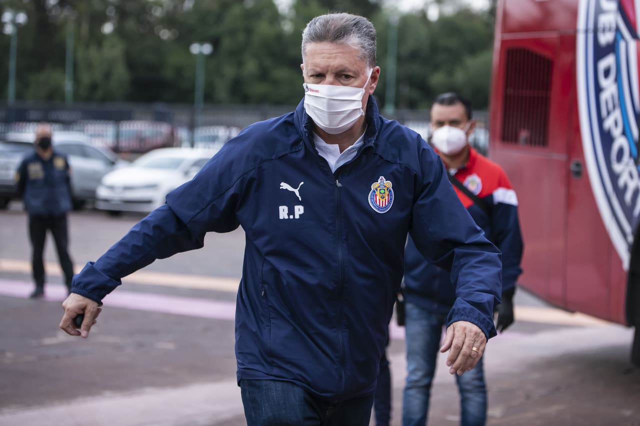 Las Chivas arribaron a Ciudad Universitaria para disputar el último partido de la Copa GNP por México en la final frente a Cruz Azul.