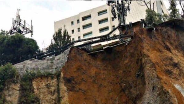 Y compartió esta imagen sobre cómo se ve su edificio desde la calle.