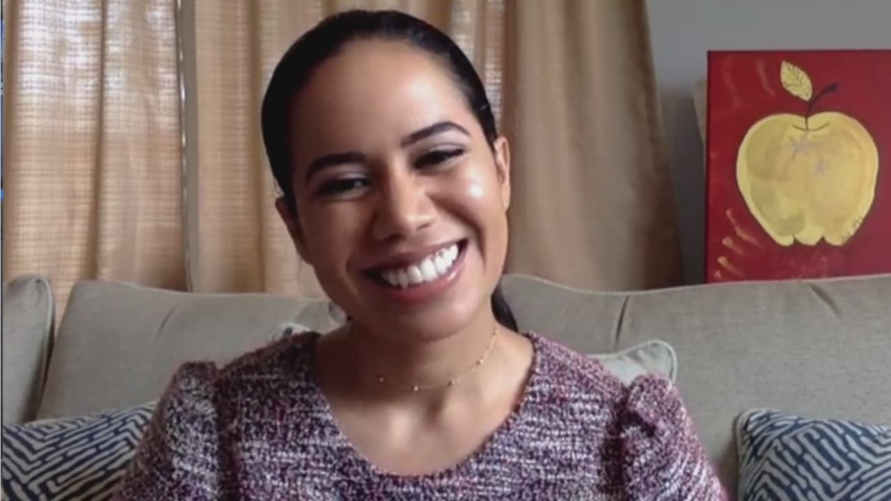 “Fue un gran honor”: maestra de Brighton Park Elementary School que recibió el premio Golden Apple