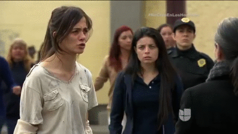 Cuando Corina se enteró de sus visitas fue a reclamarle, pero Max le aseguró que María Dolores siempre estuvo al pendiente de ella.