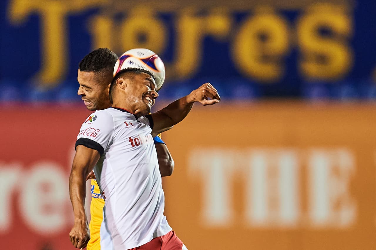 El goledor del torneo Alexis Canelo se encarga de anotar el gol que la da la victoria a Toluca 0-1 sobre Tigres. Los regios han conseguido cuatro de los últimos 12 puntos y los Diablos se suben a la segunda posición de la tabla de manera momentánea.