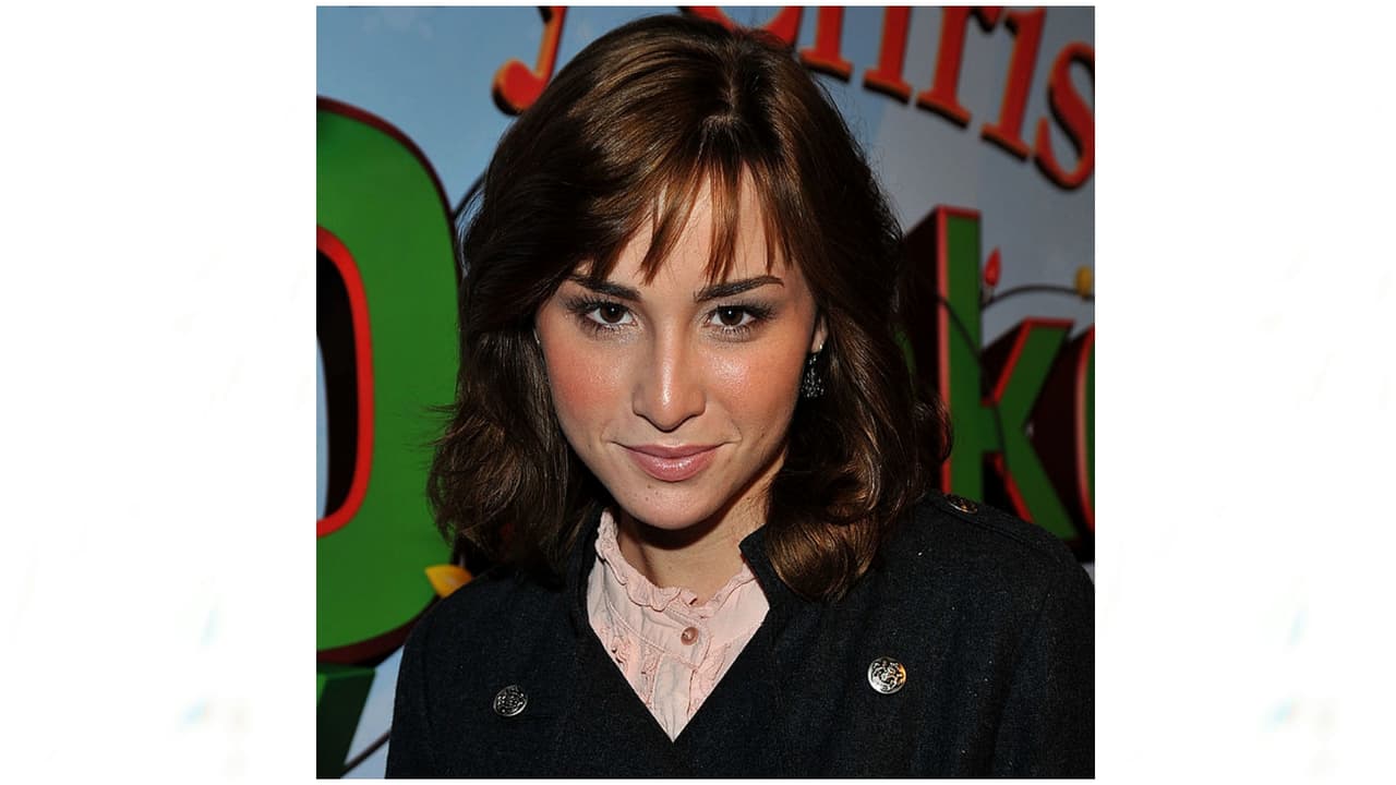 La actriz que le dio vida a Mindy se llama 
<b>Allison Scagliotti</b> y después del final de 'Drake y Josh' continuó con su carrera en la actuación en series como 'Warehouse 13' o cintas como 'My Name is Jerry'.