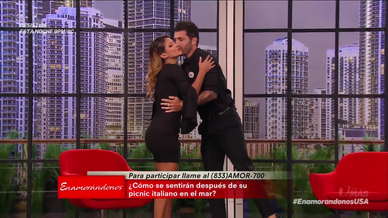 La pareja se fue de cita y regresaron más contentos que nunca.