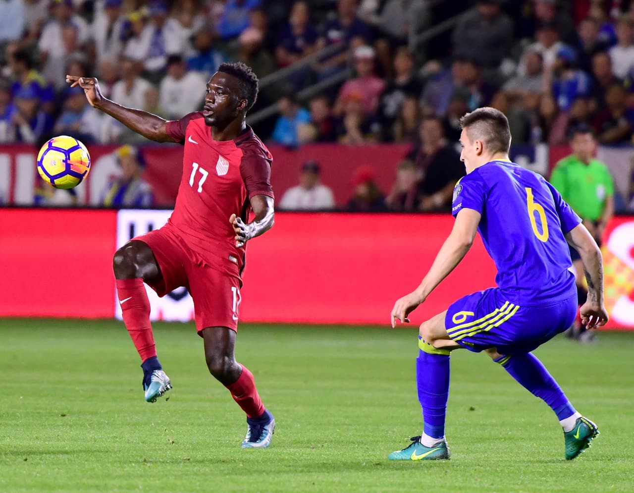 La jugada de mayor peligro fue una pena máxima en favor de Bosnia, pero el cobro se impactó en el poste, por lo que el marcador se mantuvo sin movimiento.