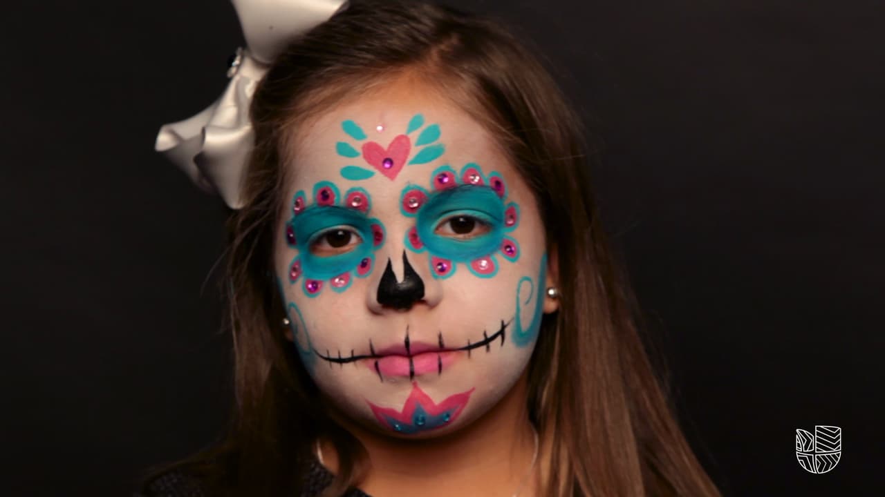 Tutorial: cómo maquillar a tus nenes para que luzcan como una Catrina