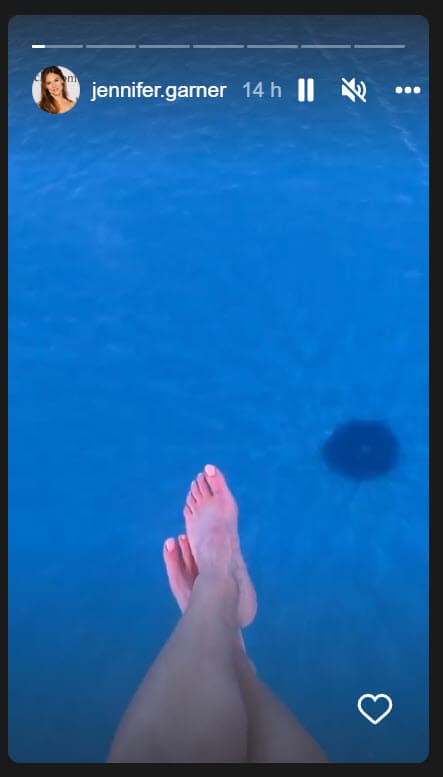 Ahí estuvo disfrutando de la piscina y de una vista espectacular hacia el famoso lago.
<br>