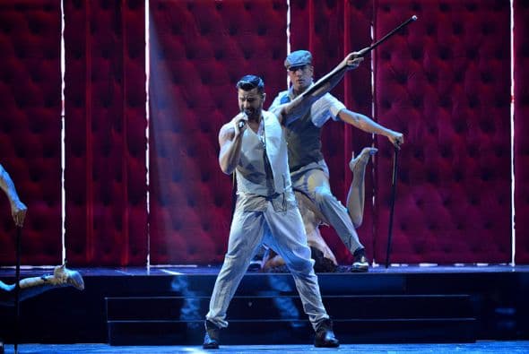 Ricky Martin también participó durante la primer entrega del Grammy Latino.