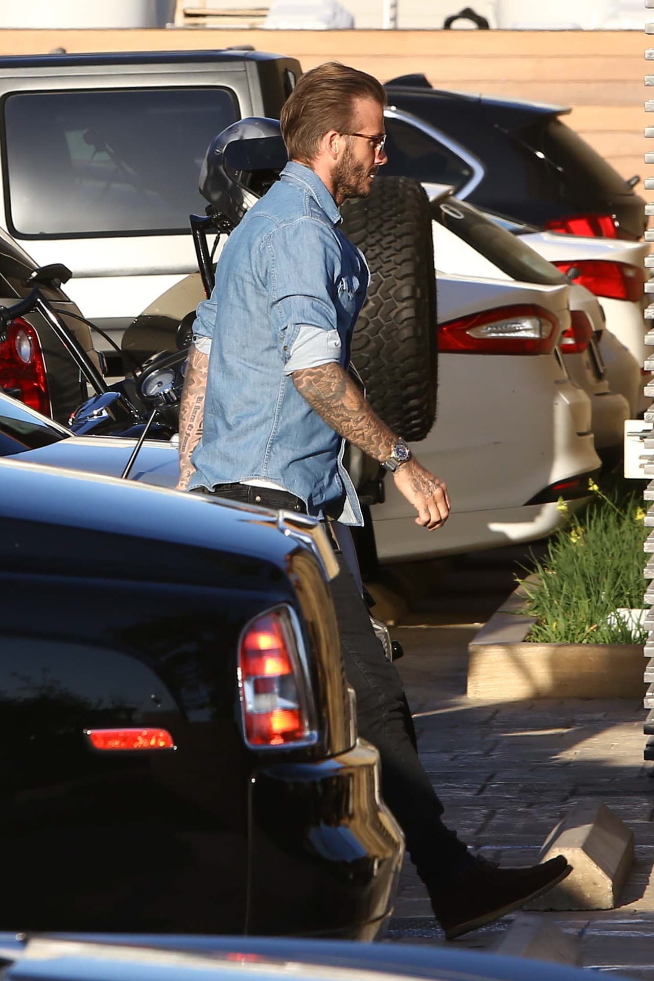 David se puso muy guapo por el cumple de su mujer.