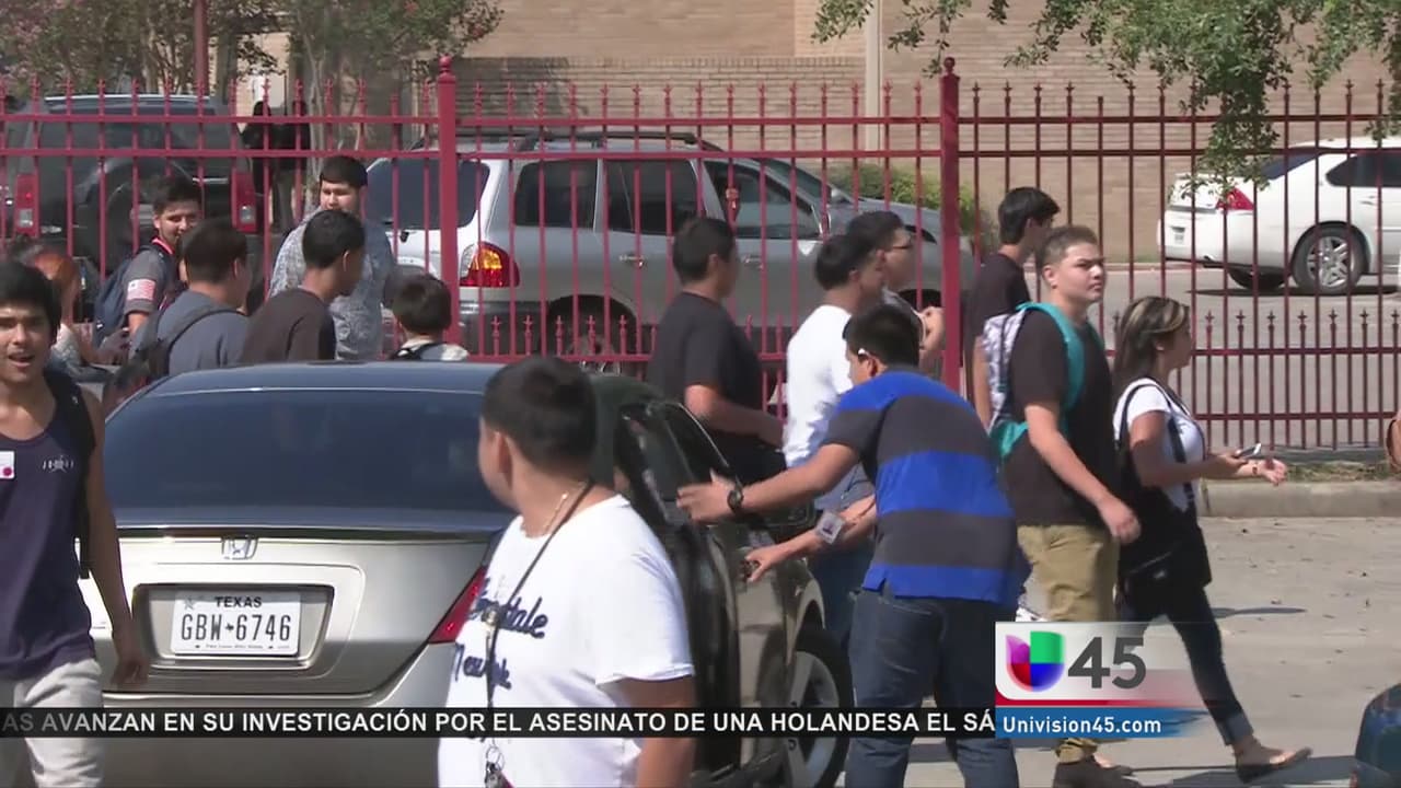 Dos distritos escolares en Texas recibieron amenazas