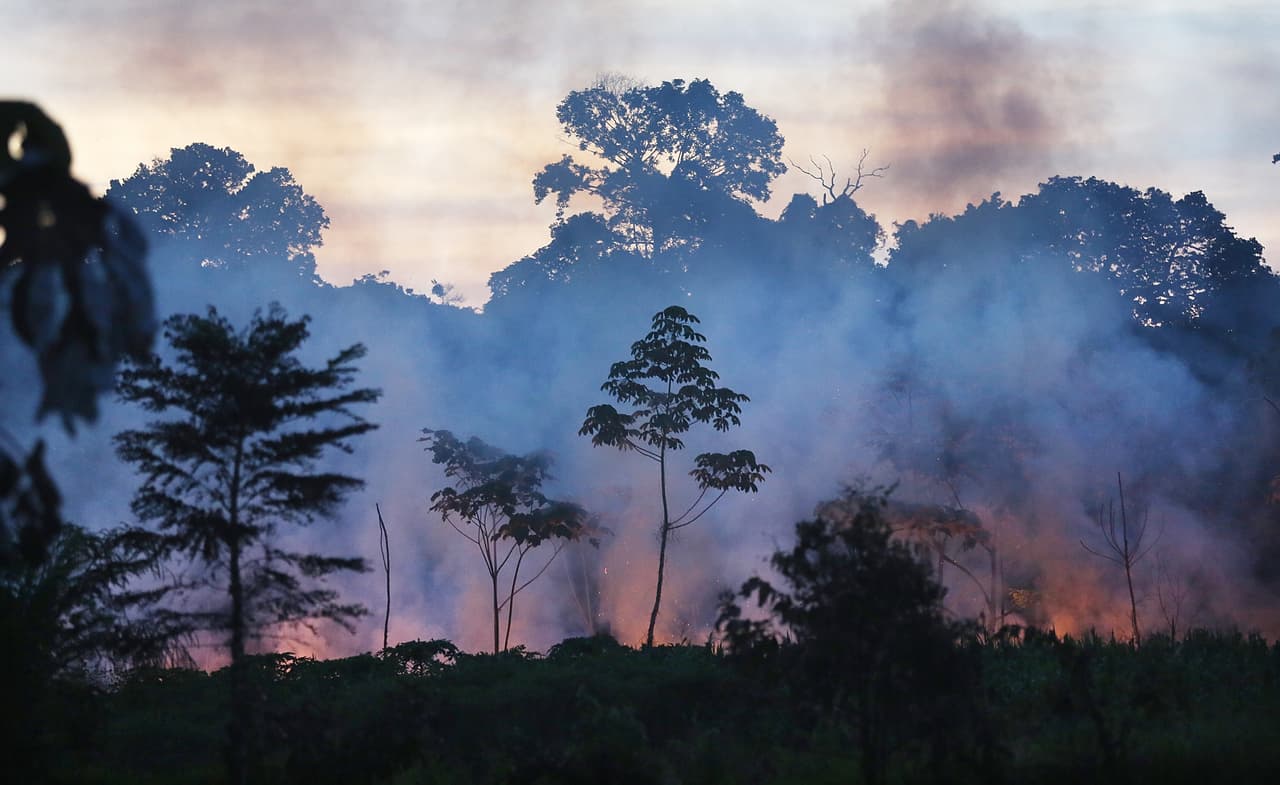 El uso de quemas controladas son comunes en la región de Madre De Dios, para despejar las zonas.