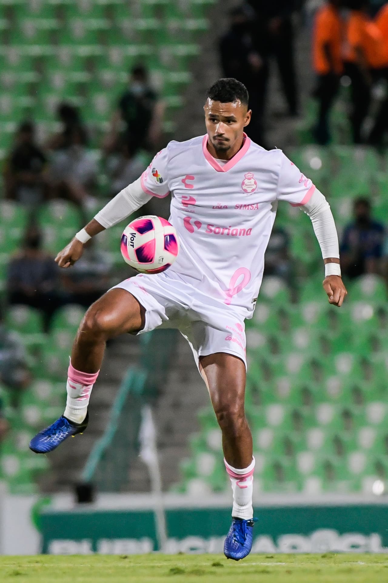 Alessio Da Cruz hizo el 1-0 en un contraataque.