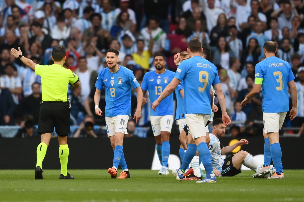 La Argentina de Lionel Messi se llevó la Finalissima 2022 en Wembley con un gran futbol y un gran baile sobre Italia; goles de Lautaro Martínez, Ángel di María y Paulo Dybala.