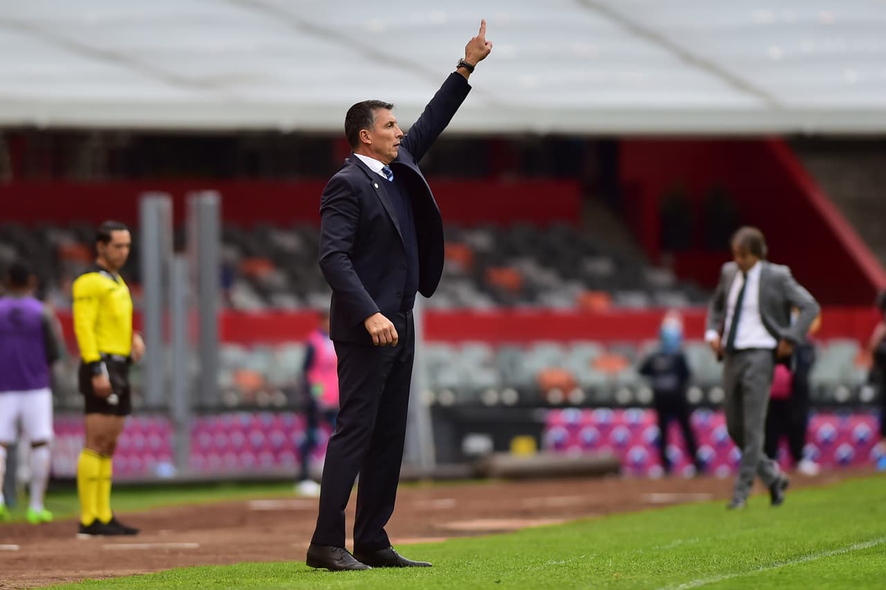 
Siboldi: “Cruz Azul tiene que estar en los primeros lugares"
