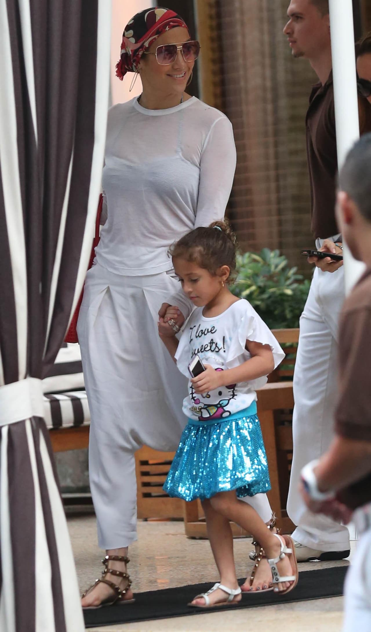 Ser hija de dos eminencias musicales a nivel mundial no ha sido nada fácil para Emme.