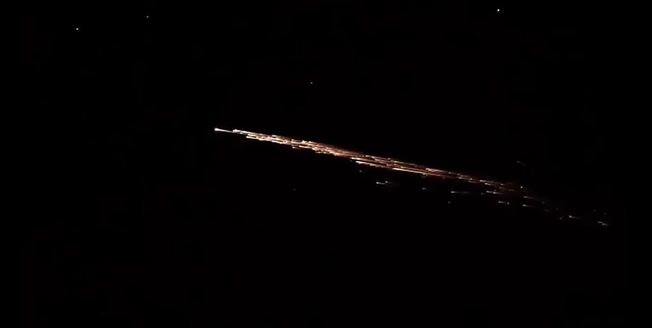 Confunden basura espacial de cohete chino con una estrella fugaz en la costa oeste de EEUU