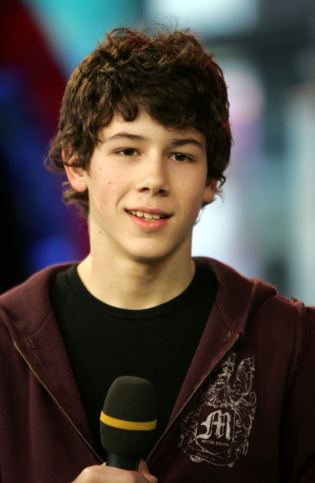 En 2007 durante un concierto, Nick Jonas compartió con sus fans su padecimiento que lo tomó por sorpresa, pues en ese entonces gozaba de toda la fama al lado de los Jonas Brothers, la ‘boy band’ del momento.