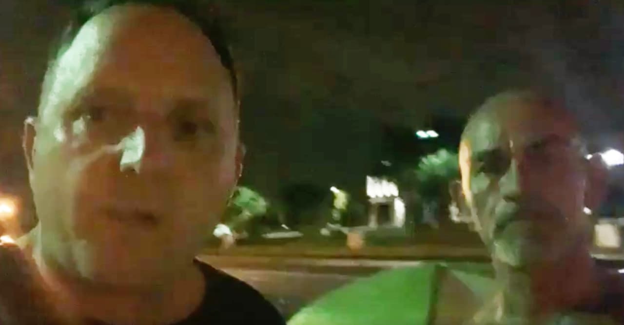 Sheriff hace llamado al alcalde de Austin tras encontrarse con un veterano sin hogar 