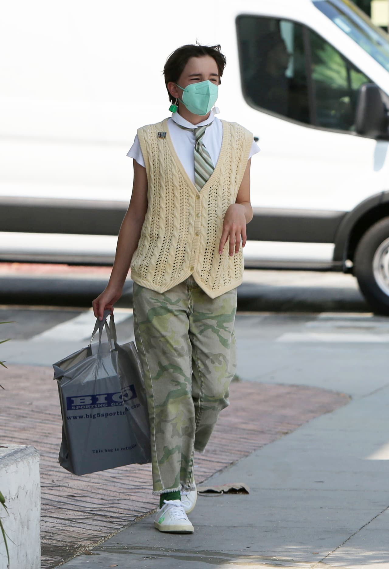 Ambas tienen un 
<b>estilo para vestir muy original </b>que poco se parece al de sus respectivas madres.
<br>