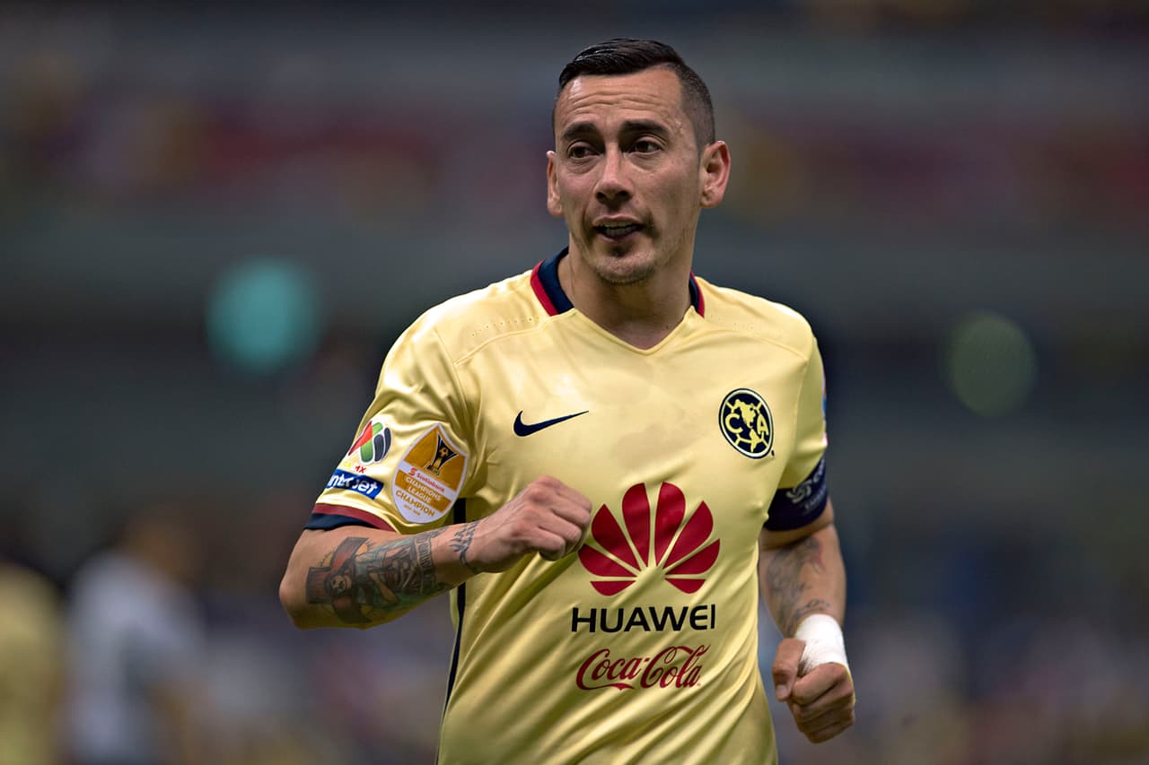 Rubens Sambueza pasó la noche hospitalizado tras el balonazo en la cabeza