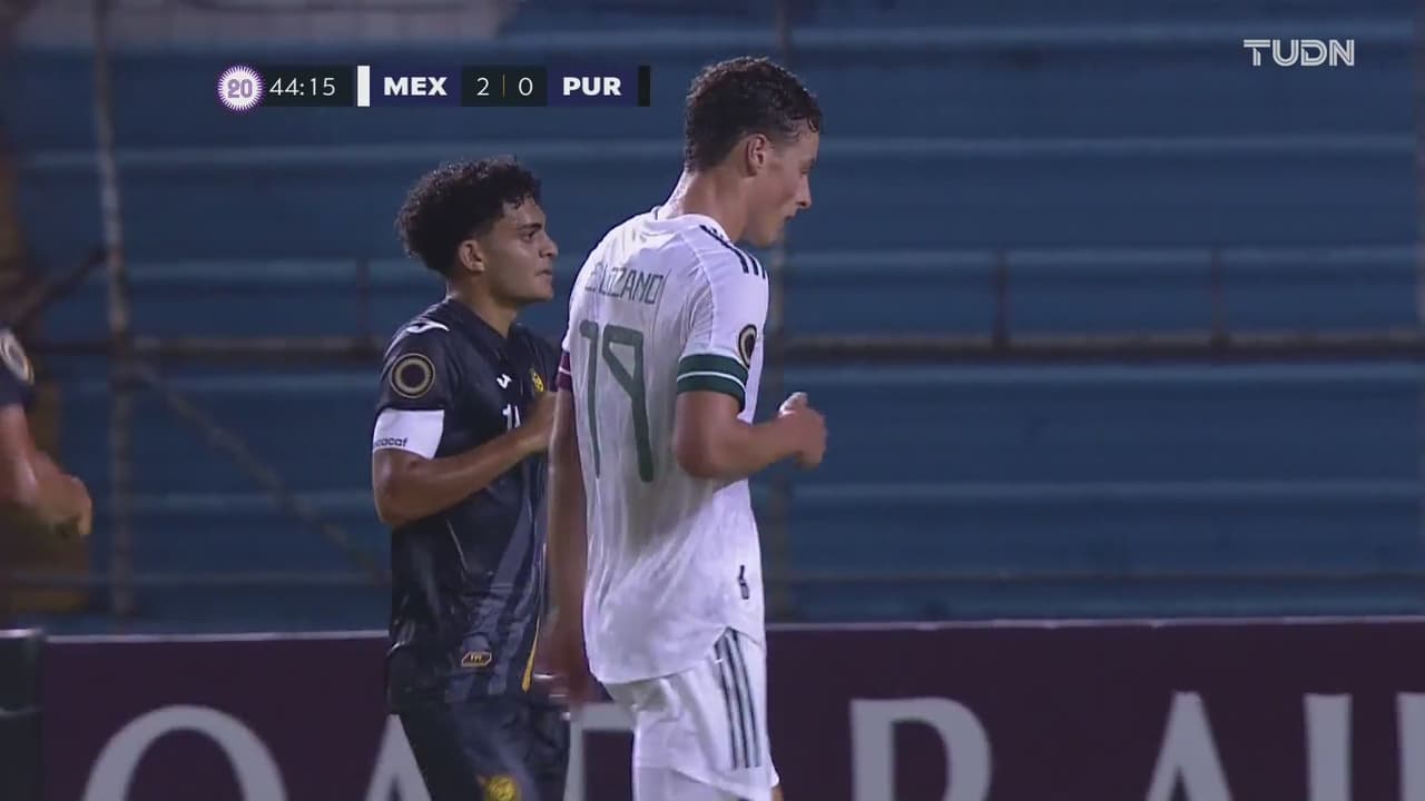 ¡Buscó el ángulo! Gran disparo de Lozano que desvía el portero a una mano