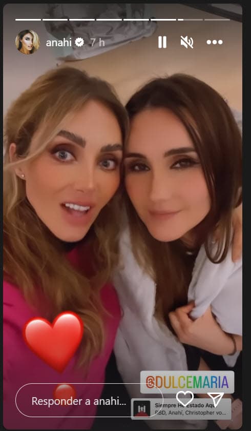 La ausencia de la cantante en la boda de Maite Perroni recrudeció los rumores, pero a horas de la noche de este domingo 20 de noviembre, sucedió el inesperado encuentro y con él, al parecer, el fin de las especulaciones.
<br>