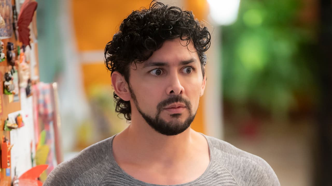 Miguel Martínez da vida Erik Sánchez Vidal