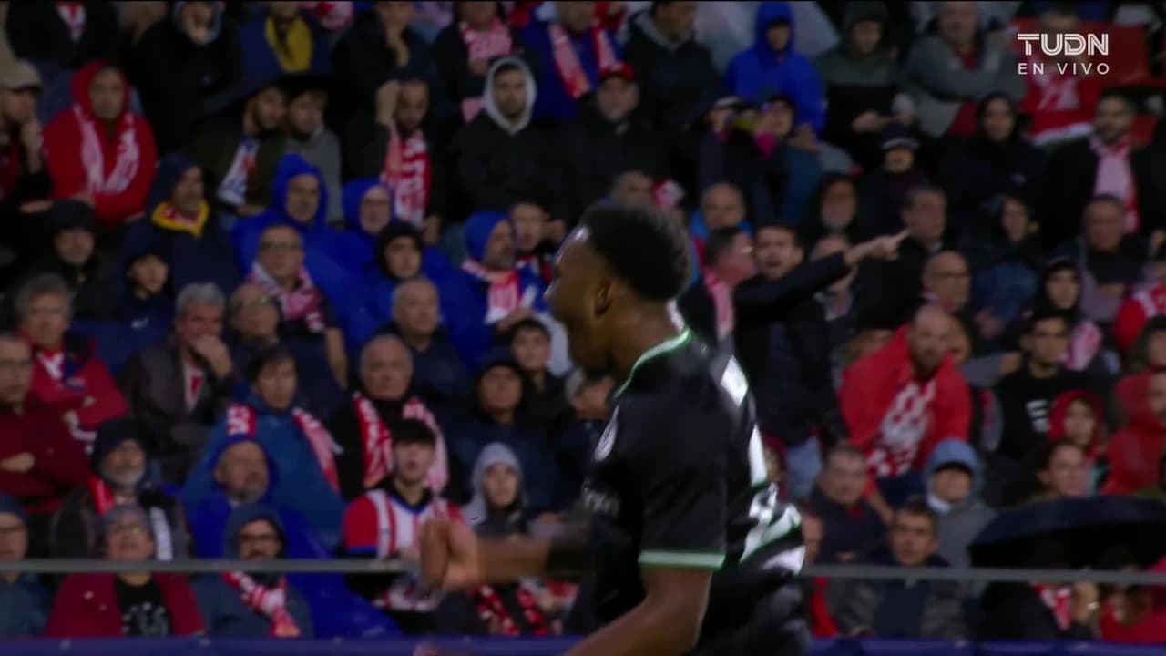 Resumen | Feyenoord, sin ‘Santi’ doblega al Girona