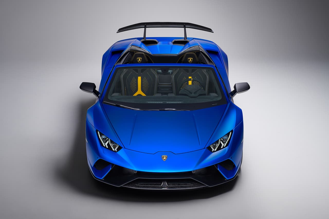 Esta versión descapotable del Lamborghini Huracán Performante mantiene el centro de gravedad y distribución de pesos de 43-57%.