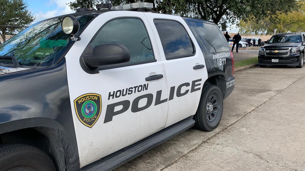 La investigación continúa.