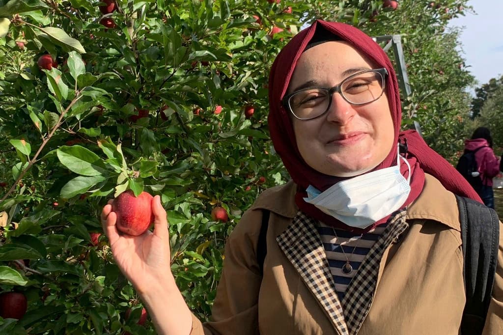 Rumeysa Ozturk, la estudiante turca de la Universidad de Tufts, en EEUU.
