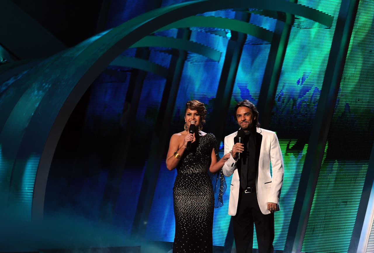 En 2010, repitieron Lucero y Derbez.