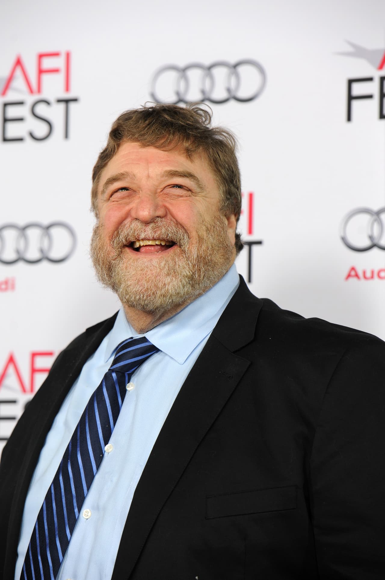 Una cirugía en la rodilla lo obligó a bajar de peso.