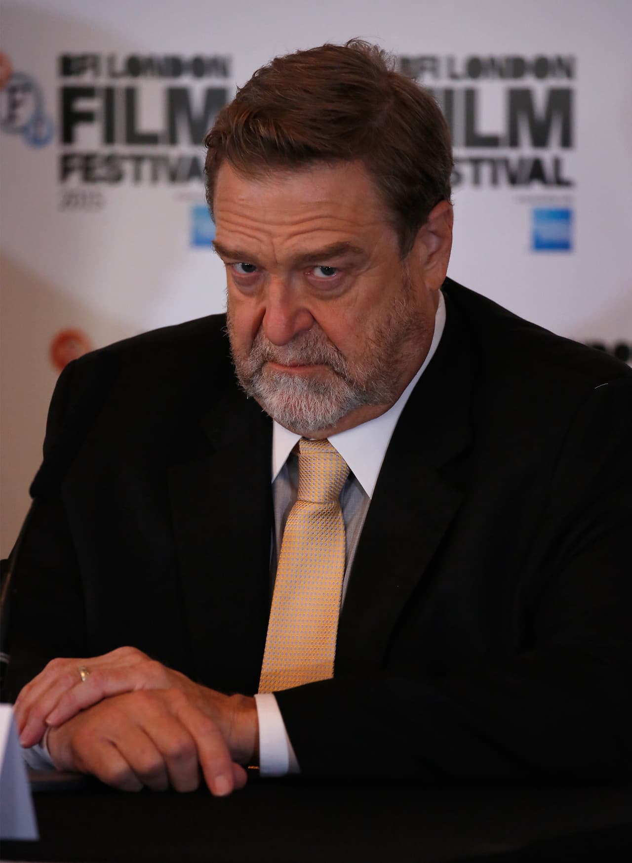 En plena conferencia de prensa.