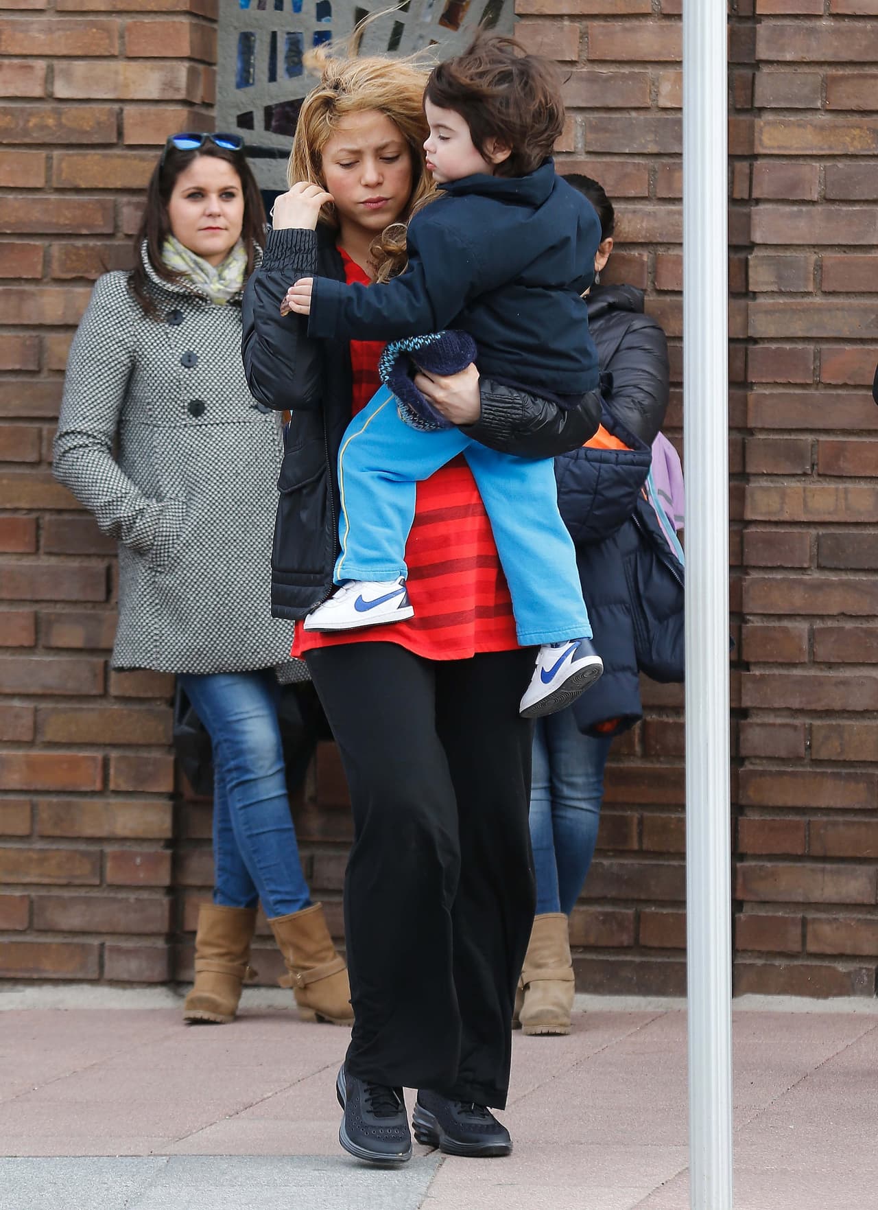 Aún se veía muy hinchada.