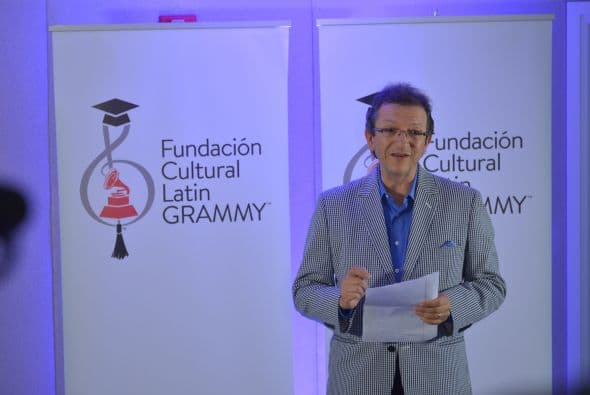 Gabriel Abaroa Jr., Presidente / CEO de Latin Academy of Recording Arts & Sciences (LARAS) estuvo presente en esta entrega.