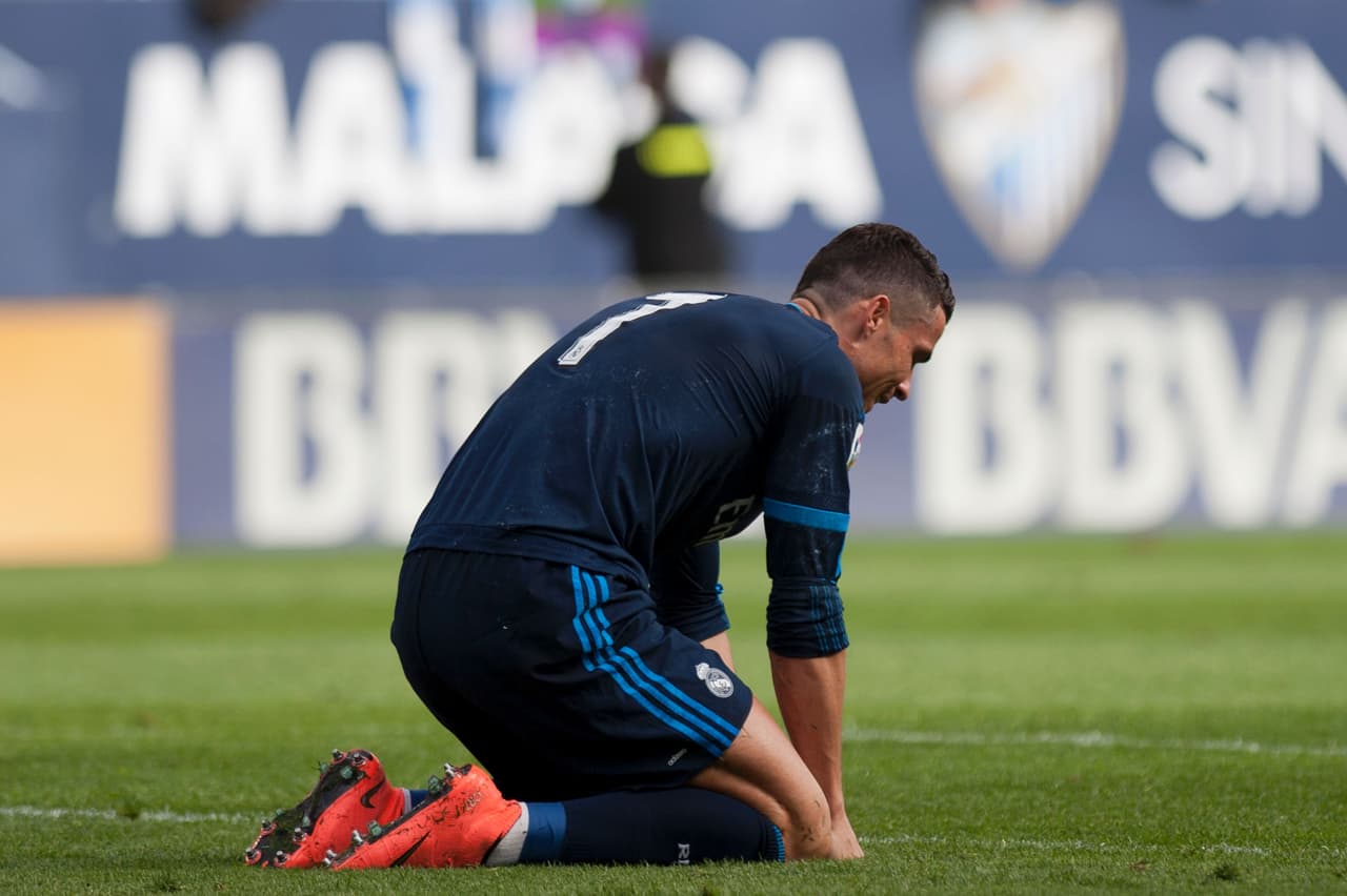 Málaga 1-1 Real Madrid: 'CR7' falla penalti y los 'Merengues' ven alejarse la Liga