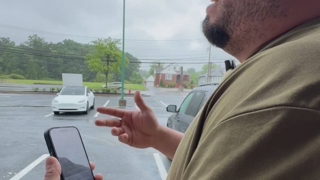 Multa de casi $2 millones por deportación preocupa a hispano; abogado analiza el caso