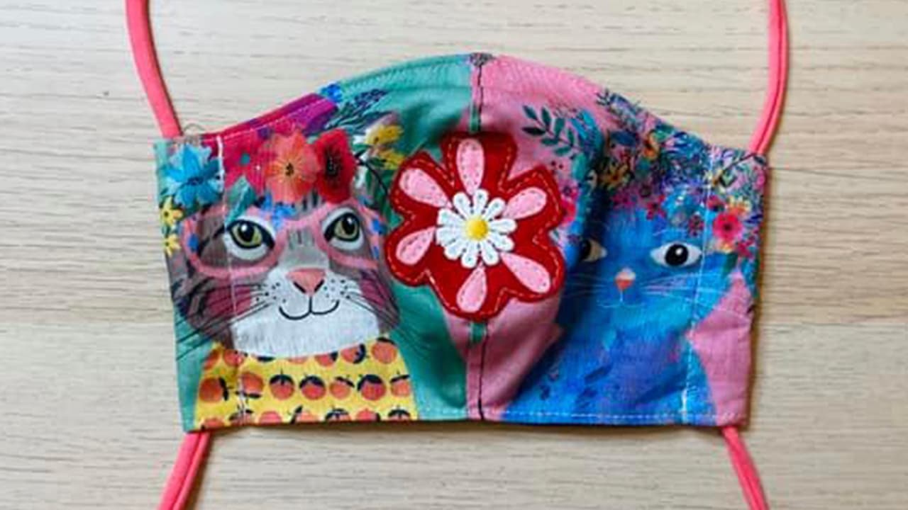 McMahon comparte con alumnos su experiencia, por ejemplo, en la escuela de arte Glassell Junior School en Houston.