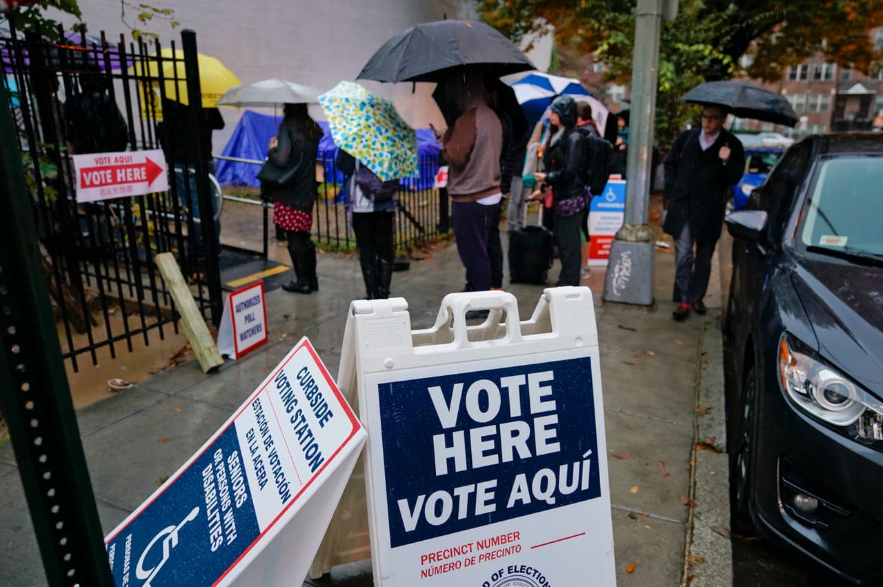 Resultados mixtos sobre Trump tras comicios de mitad de periodo