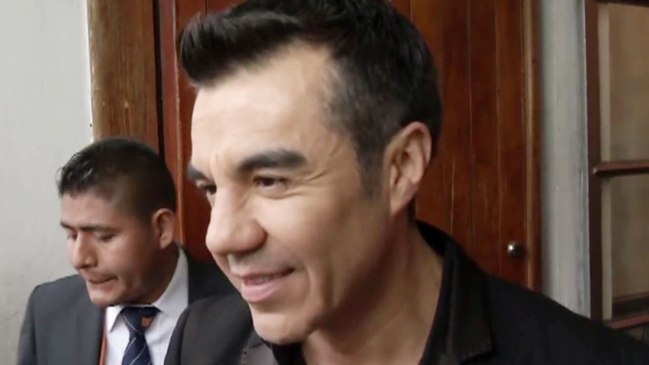 Muchas famosas han revelado que su nariz está operada y algunas de ellas incluso externaron por qué tomaron esas decisión.
<br>
<br>Sin embargo, no son las únicas.
<b> Adrián Uribe celebró cómo quedó después de su cirugía; mira el video:</b>