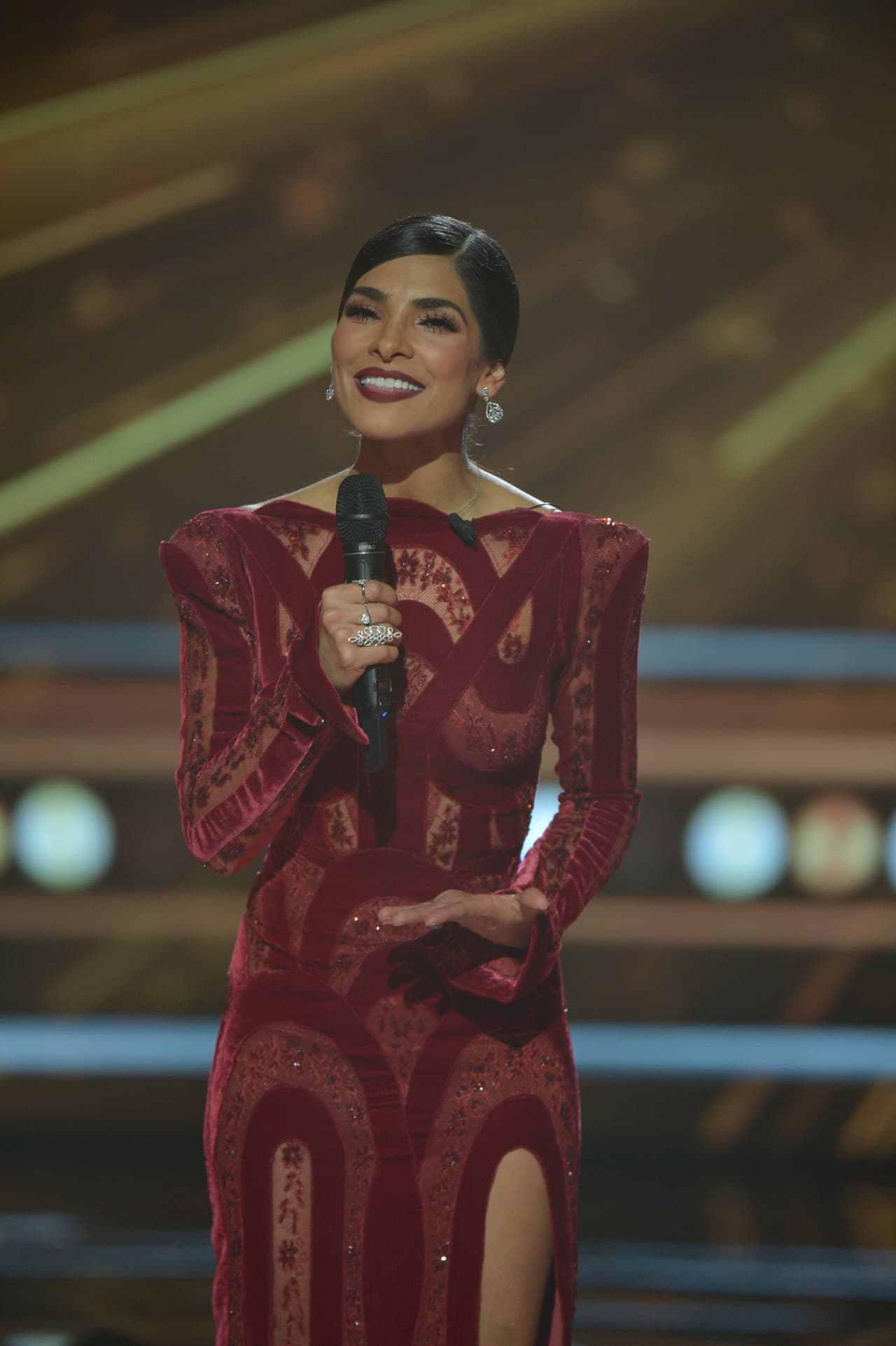 Al frente de la emisión siempre se condujo con naturalidad y carisma.