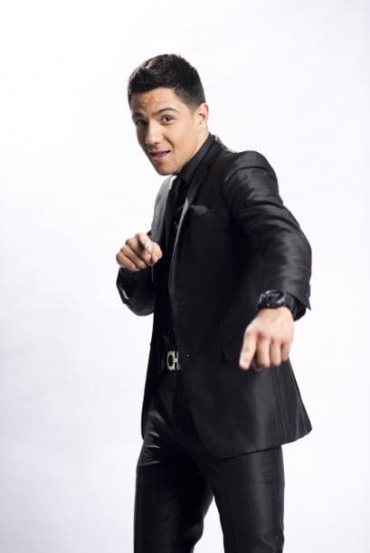 Una de las personas que lo inspiró a cantar fue su abuelo.