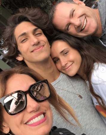 "Nuestros hijos juntos en la Universidad. Jamás me lo hubiese imaginado", escribió Lili junto a esta imagen que publicó en Instagram cuando Lorenzo y Hannah se instalaban en California.