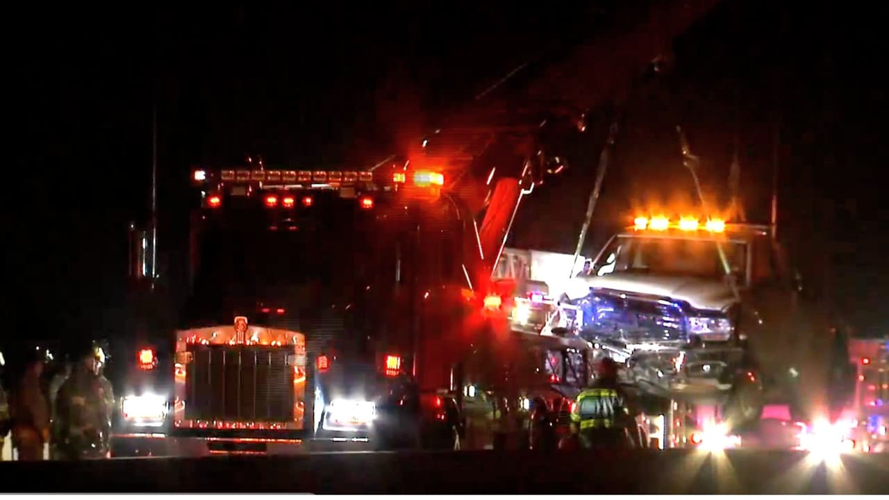 Dos personas murieron en un fatal choque en la autopista I-35 a la altura de Fort Worth 