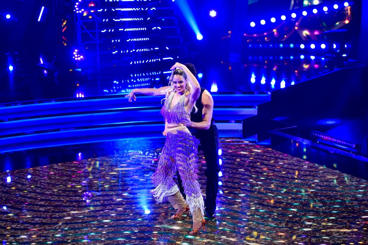 Los jueces nombraron a Aleyda Ortiz como primera finalista y con ello inició una segunda ronda de baile. Ella bailó un chachachá.