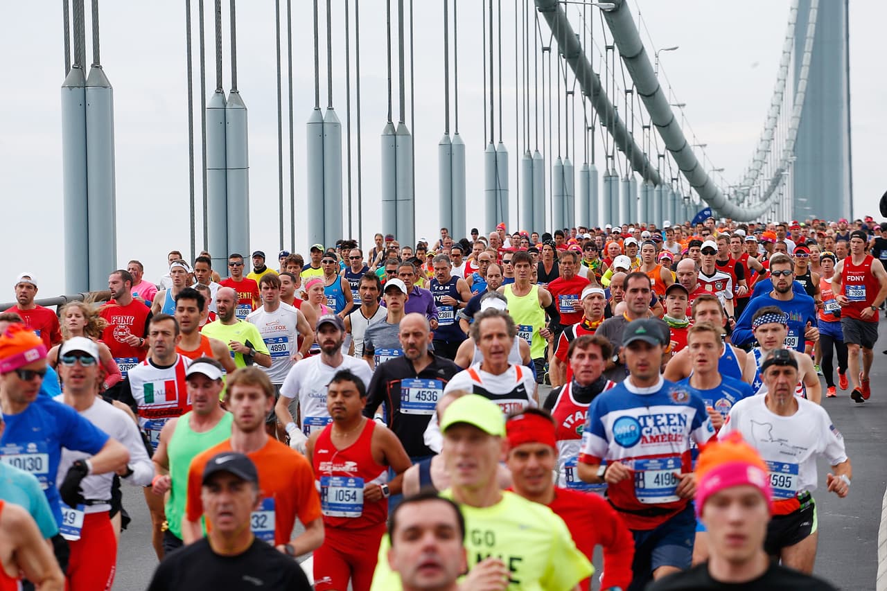 Hoy se corre la edición número 47 del famoso maratón de Nueva York. Una carrera con gran relevancia a nivel mundial. Los productos que aquí te presentamos podrán ser tus mejores aliados para disfrutar aún más del trayecto.