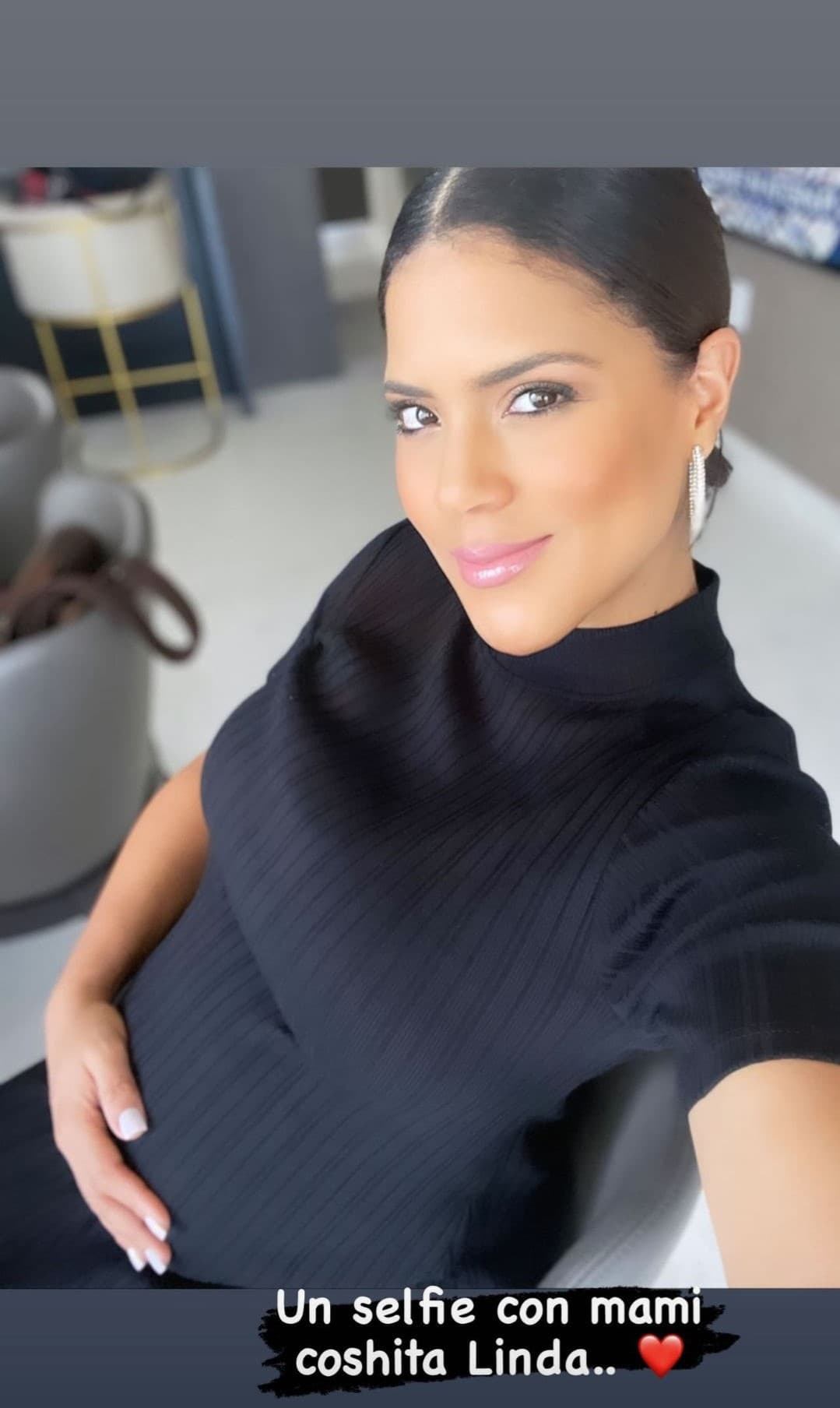 Francisca está consciente que convertirse en madre conlleva cambios físicos y mentales, sin embargo, lo único que desea es recibir con bien al pequeño ser que crece en su pancita.